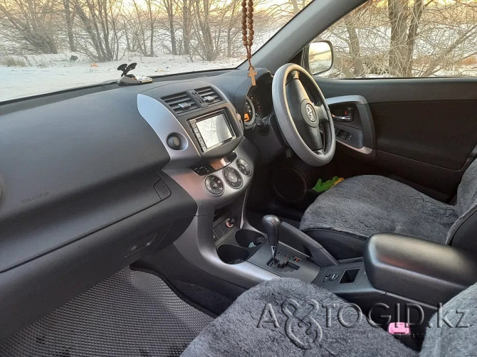 Toyota RAV4, 2006 года в Семее Семей - photo 3