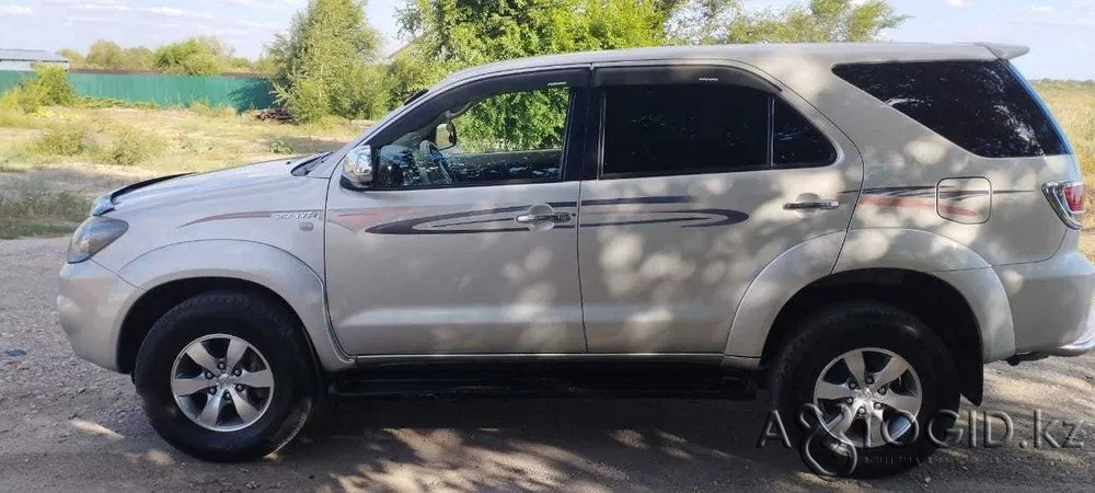 Toyota Fortuner, 7 жаста, Семейде Семей - 2 сурет