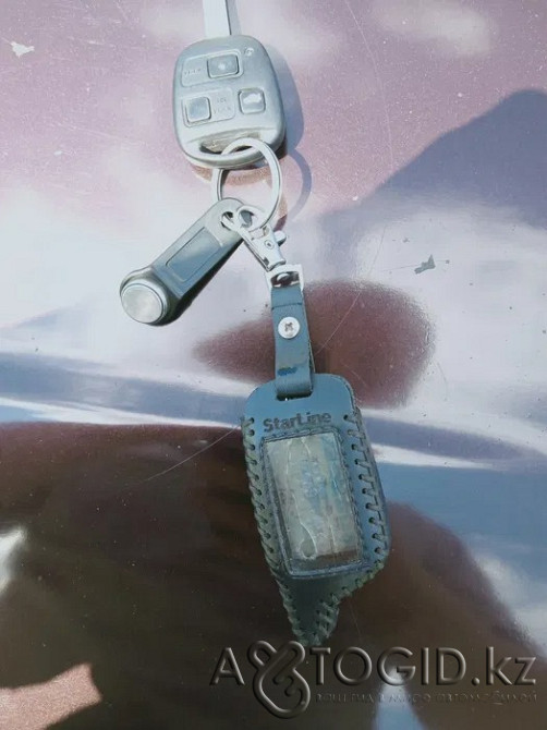 Toyota Avensis,  8  года в Семее Семей - изображение 1