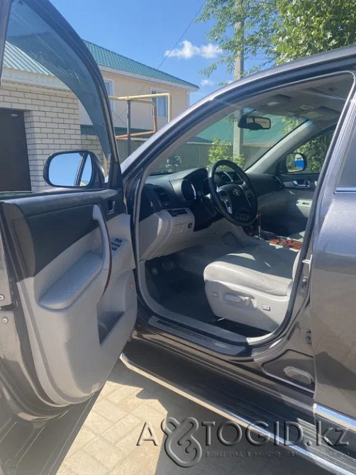 Toyota Highlander,  7  года в Актобе Актобе - изображение 1
