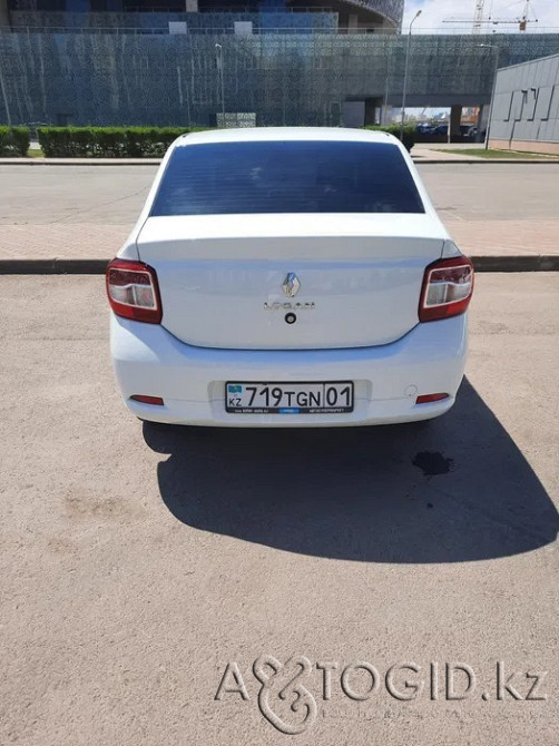 Renault Logan, 8 years old in Astana  Astana - photo 2