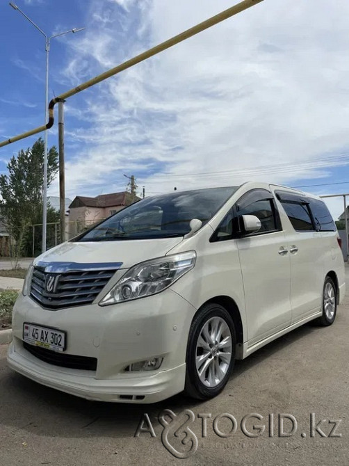 Toyota Alphard, 6 years old in Astana  Astana - photo 2