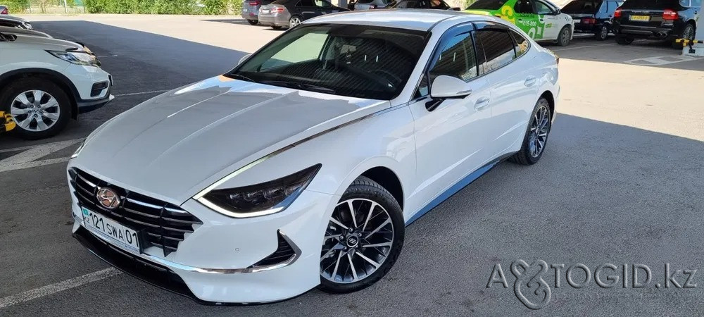 Hyundai Sonata, 8 years old in Astana  Astana - photo 2