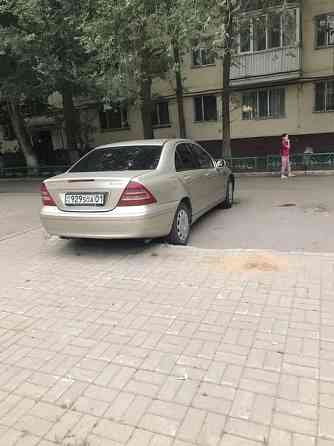Mercedes-Bens 200,  8  года в Астане  Астана