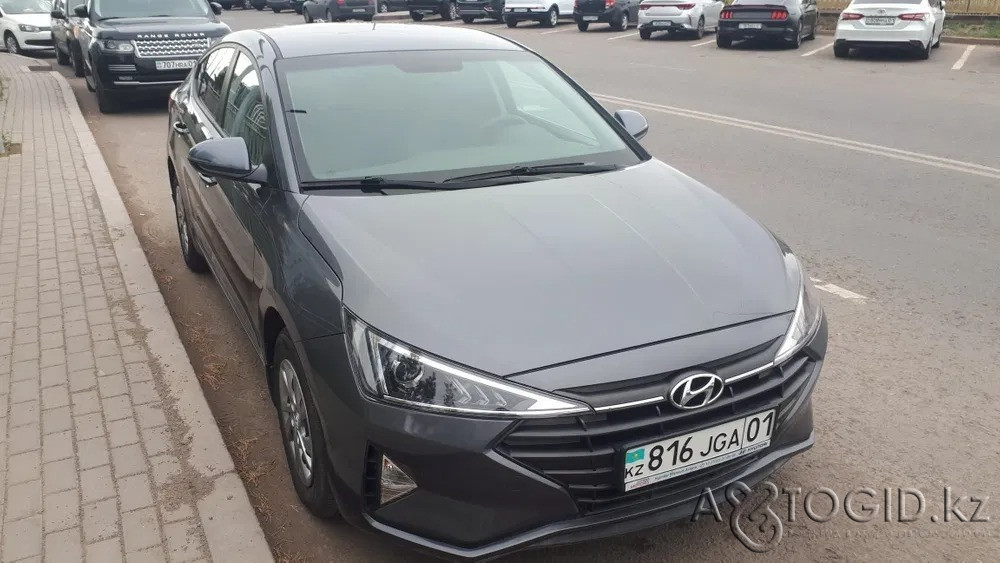 Hyundai Elantra, 8 years old in Astana  Astana - photo 1