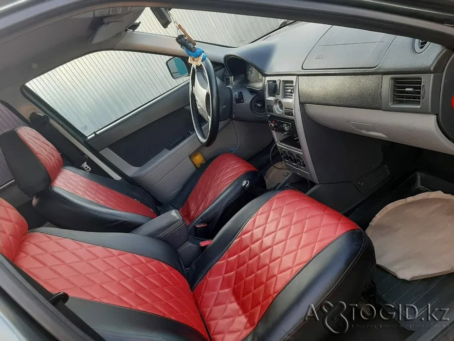 ВАЗ (Lada) 2172 Priora Хэтчбек,  5  года в Уральске Уральск - изображение 2