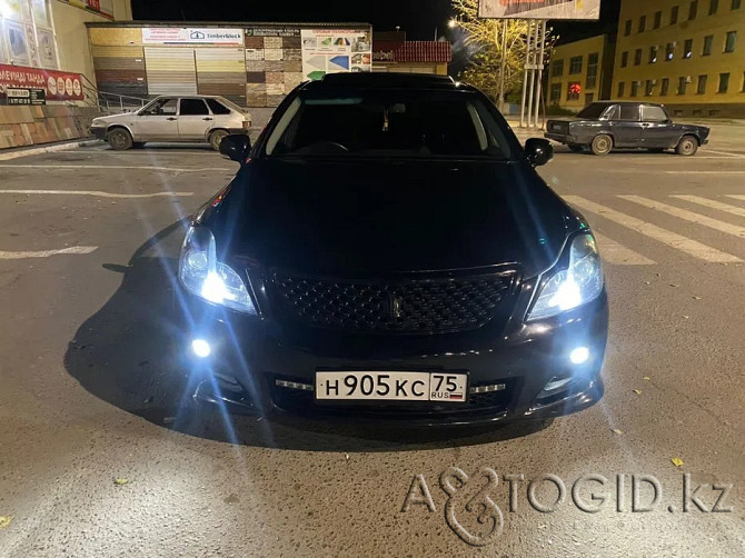 Toyota Crown, 8 years old in Semey Semey - photo 1