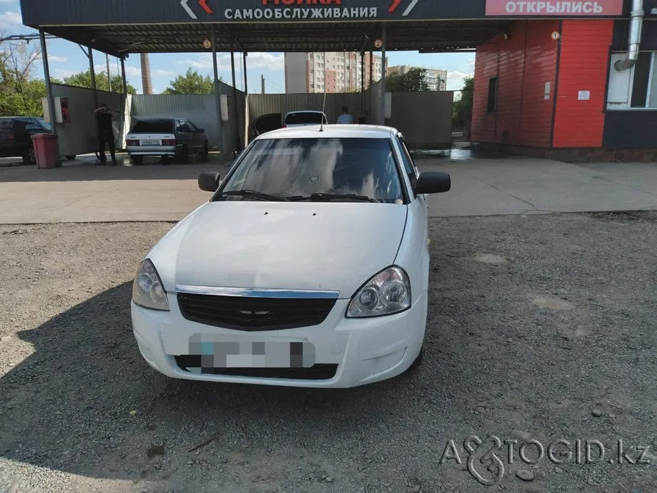 ВАЗ (Лада) 2170 Приора Седан, 8 жаста, Семейде Семей - 2 сурет