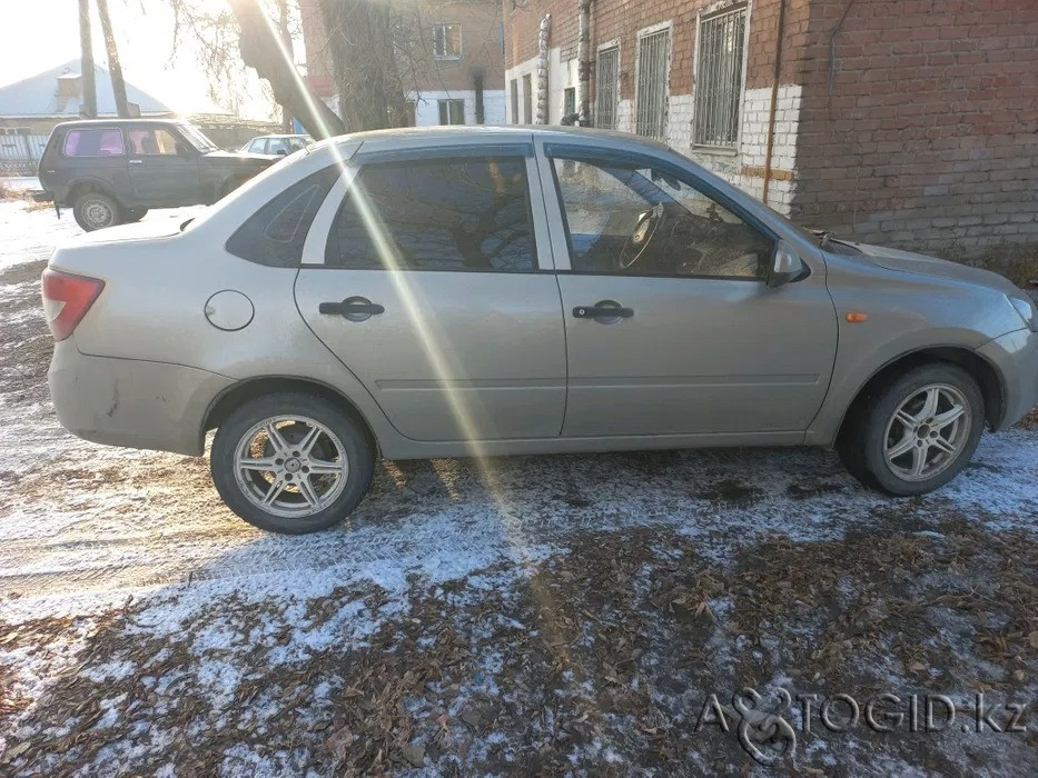 ВАЗ (Lada) Granta,  8  года в Семее Семей - изображение 3