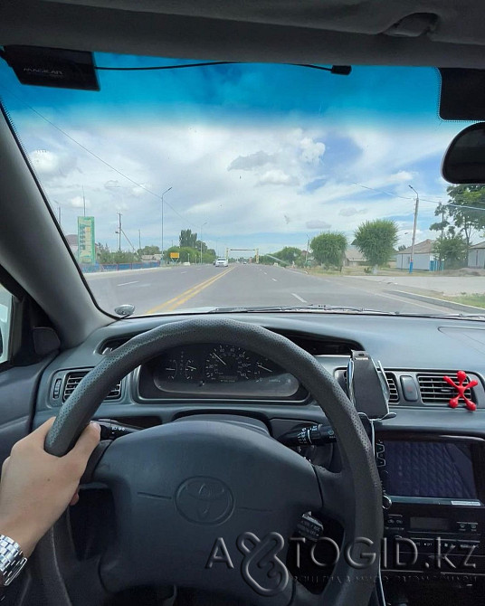 Toyota Camry  8  года в Таразе  Тараз - изображение 1