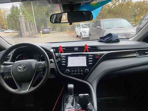 Toyota Camry  8  года в Алматы  Алматы
